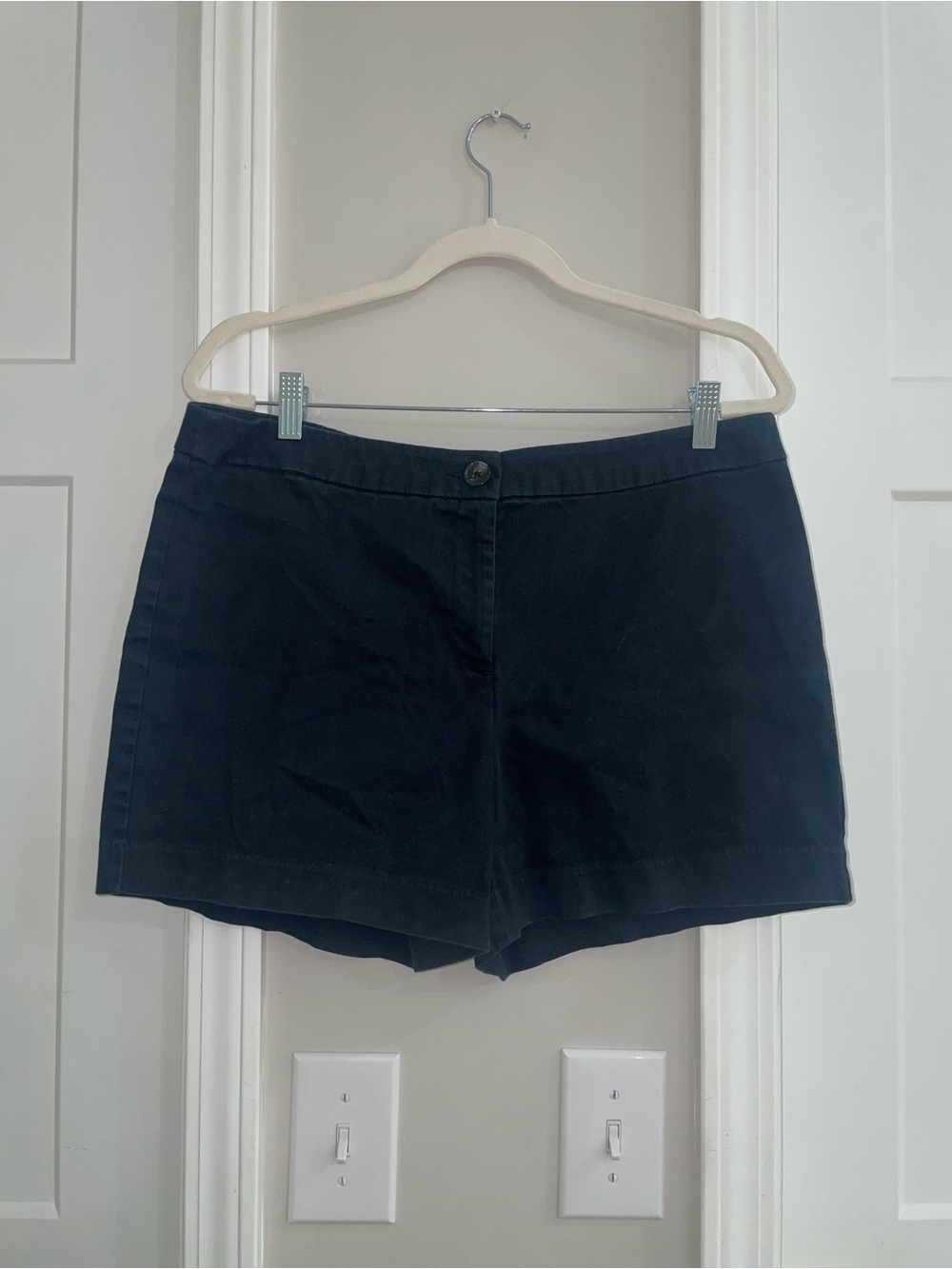Classic Black Women's Modern Fit Tailored Shorts